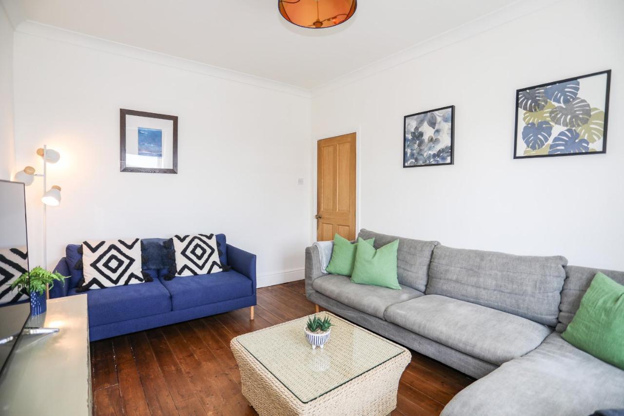 Bryn Tirion - Penrhynside Villa Conwy Esterno foto